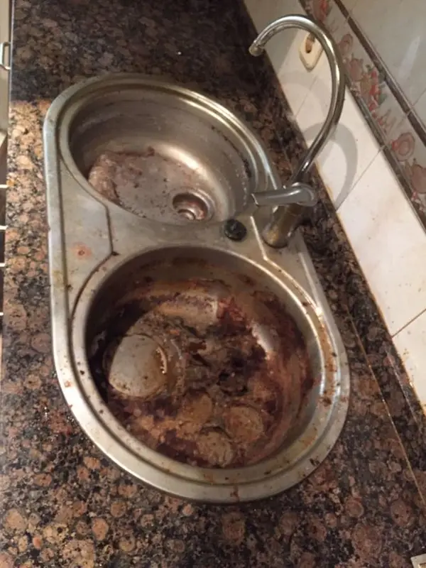 Buidatge de pisos i neteja de cuina a Barcelona