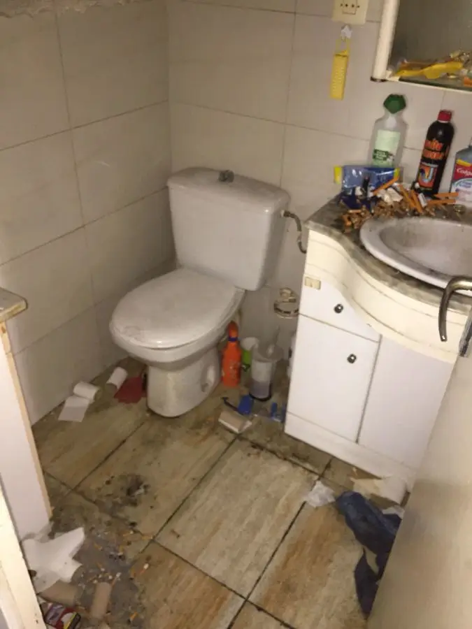 Servei de buidatge de pisos en bany amb Diògenes a Barcelona