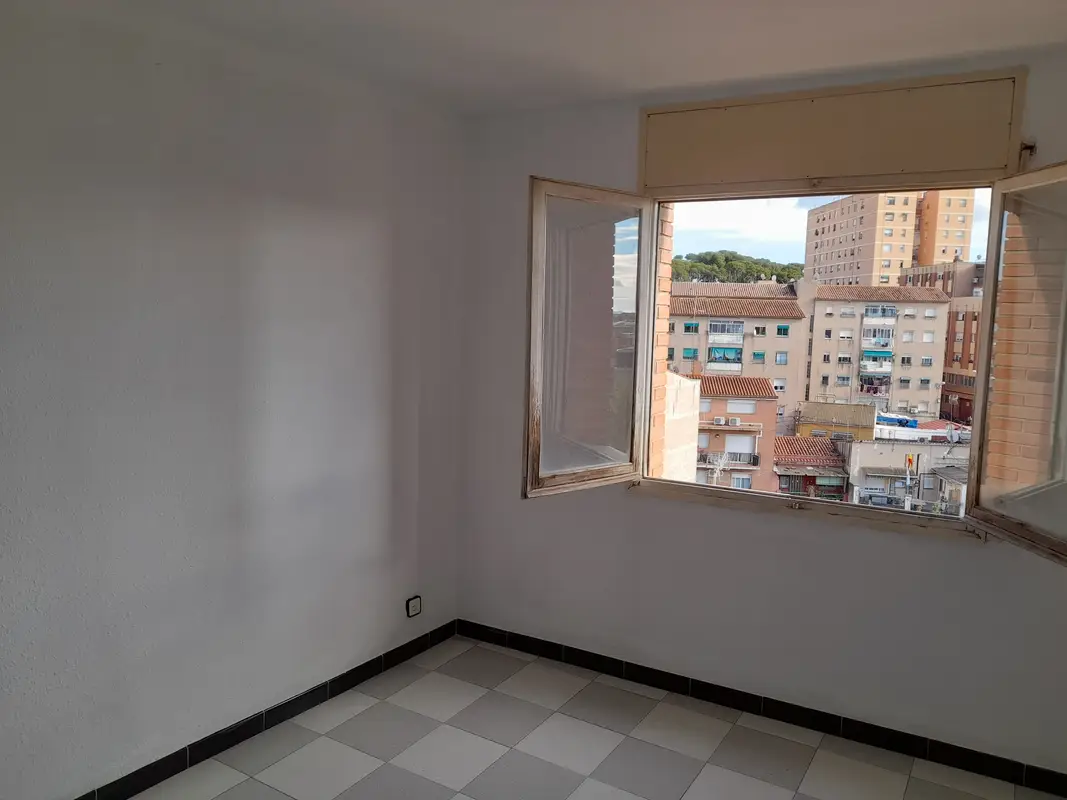 Resultat final de buidatge de pisos i neteja profunda a Barcelona