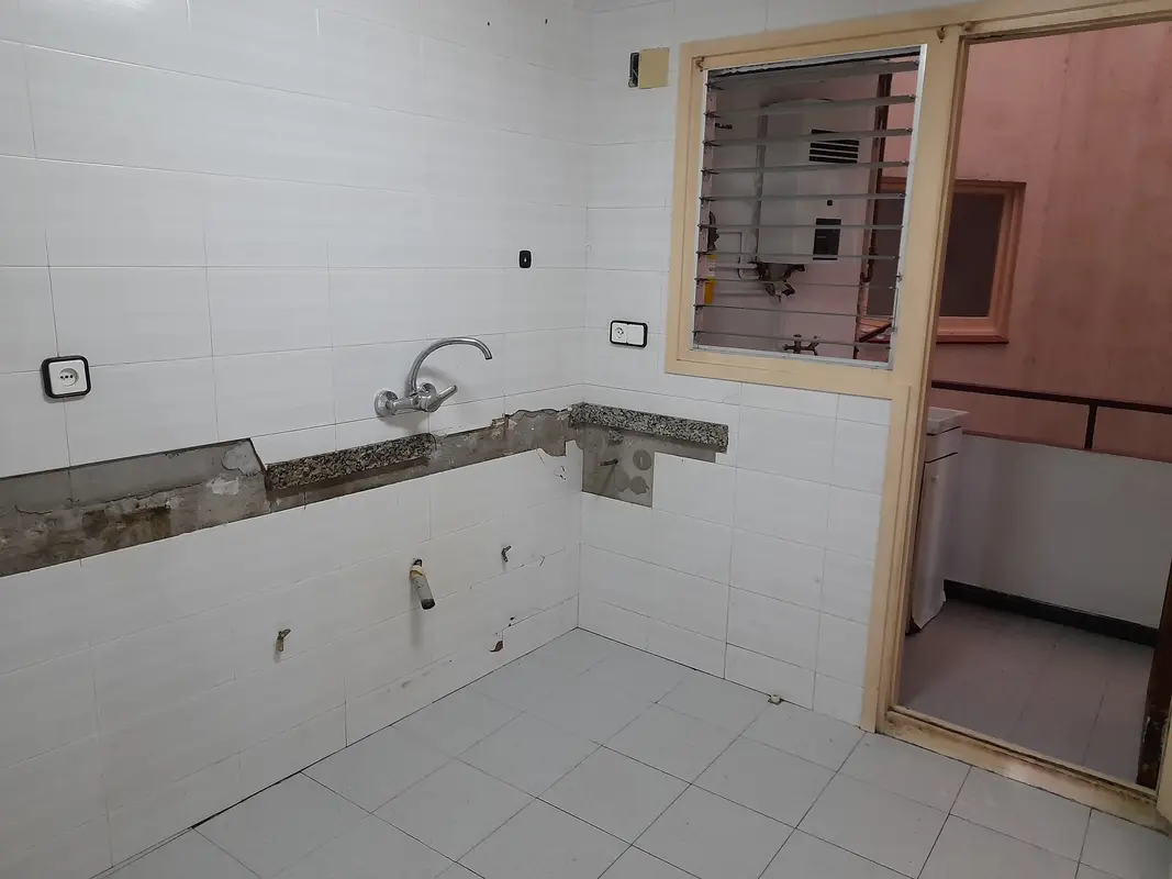 Resultat de buidatge de pisos i neteja després de síndrome de Diògenes a Barcelona